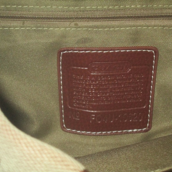 BEAUTIFUL BRAND NEW/ NEVER USED COACH BAG.. - Picture 3 of 5